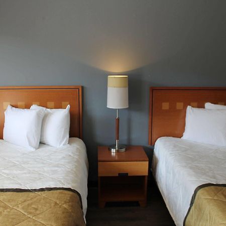 Budgetel Inn And Suites Atlanta Midtown Bagian luar foto