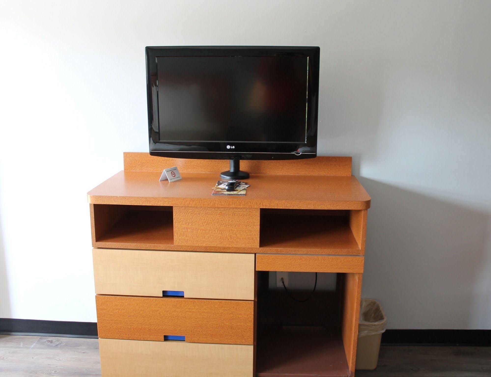 Budgetel Inn And Suites Atlanta Midtown Bagian luar foto