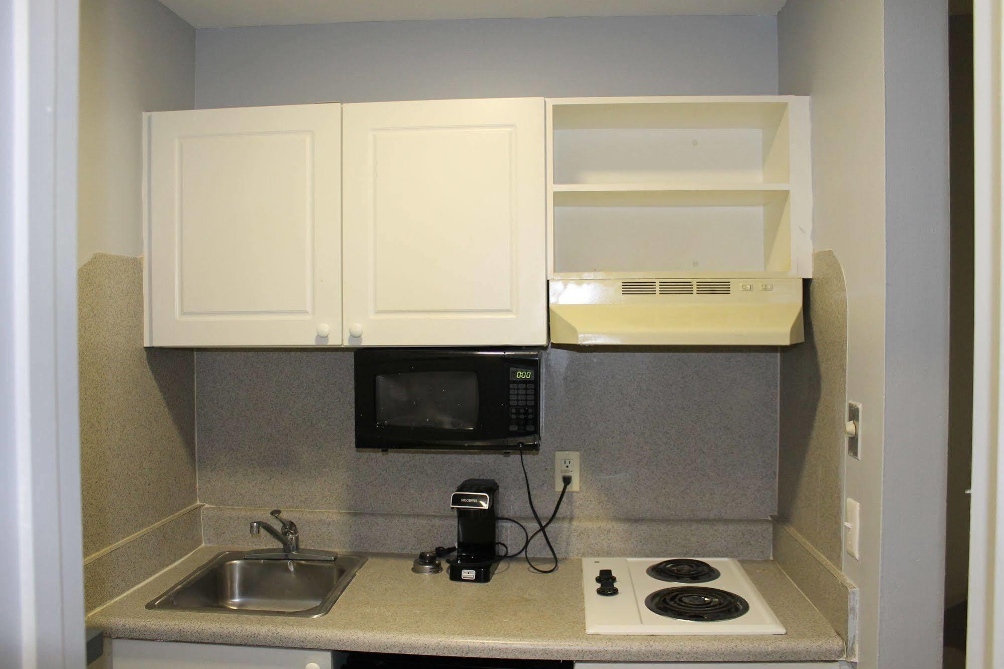 Budgetel Inn And Suites Atlanta Midtown Bagian luar foto