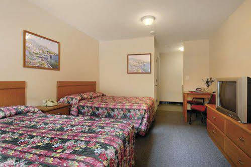 Budgetel Inn And Suites Atlanta Midtown Bagian luar foto